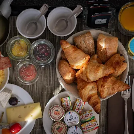 מלון Litteraire Le Swann, Bw Premier Collection 4*