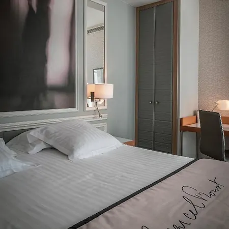 Hotel Litteraire Le Swann, Bw Premier Collection 4*