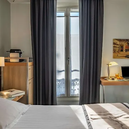 Litteraire Le Swann, Bw Premier Collection Hotell Paris