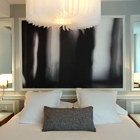 מלון Litteraire Le Swann, Bw Premier Collection 4*