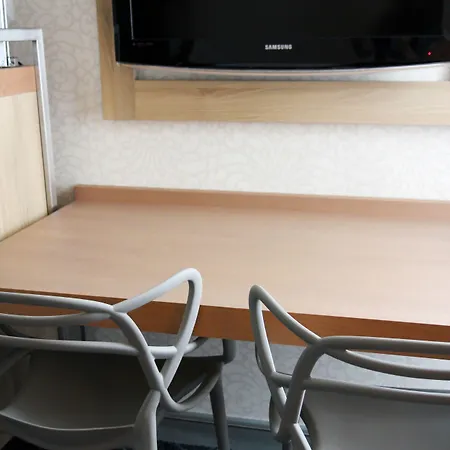 Litteraire Le Swann, Bw Premier Collection