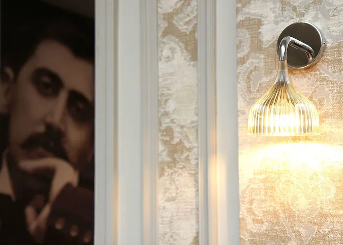 Hotel Litteraire Le Swann, Bw Premier Collection 4*