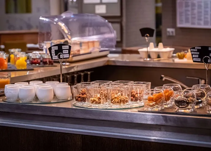 Litteraire Le Swann, Bw Premier Collection Hotel 4*