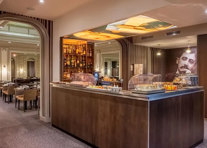 Litteraire Le Swann, Bw Premier Collection Hotel 4*