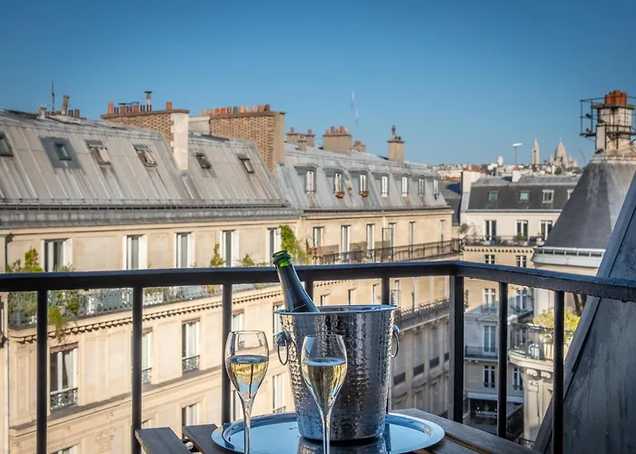 Litteraire Le Swann, Bw Premier Collection Hotel